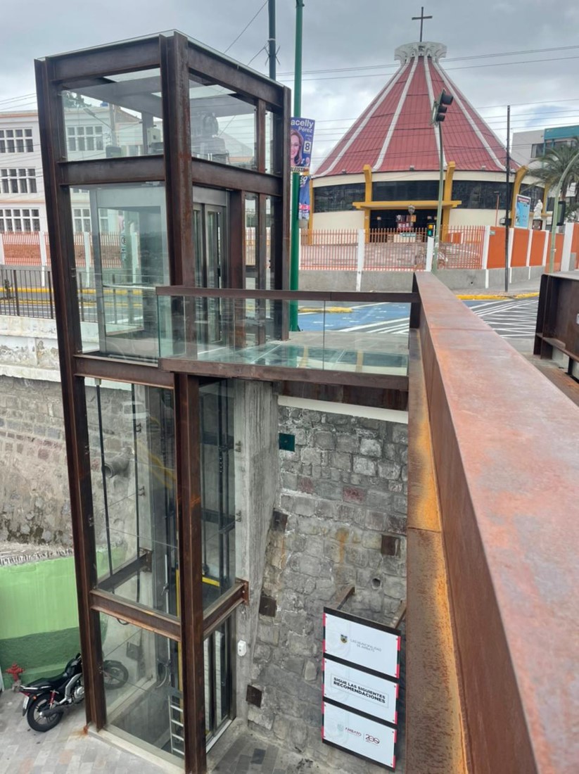 https://doppler.gr/wp-content/uploads/2024/02/Doppler-Panoramic-Elevator-Quito-2.jpg
